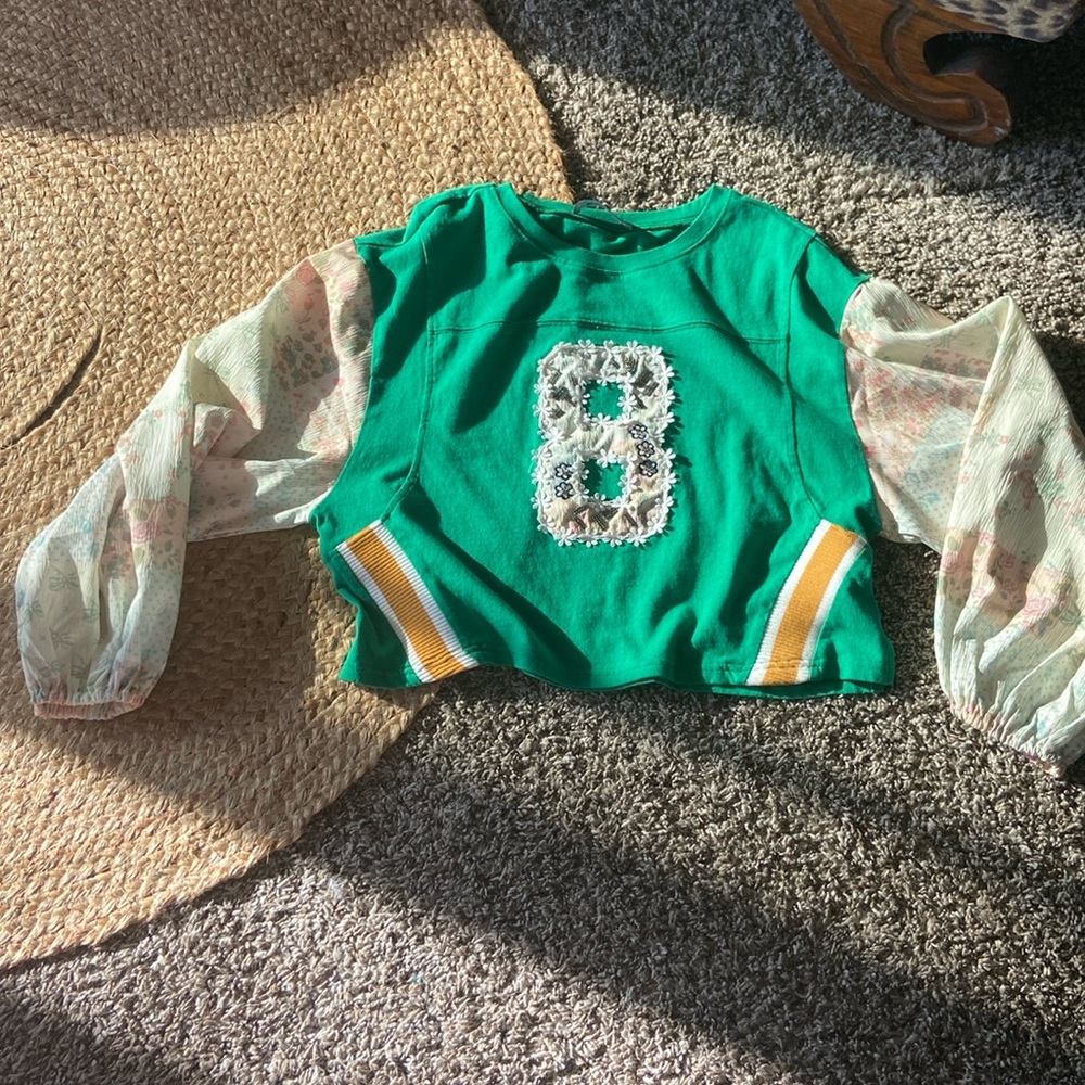 Green 8 jersey crewneck